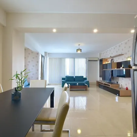 Sunny Luxury 2 Apartment Mamaia