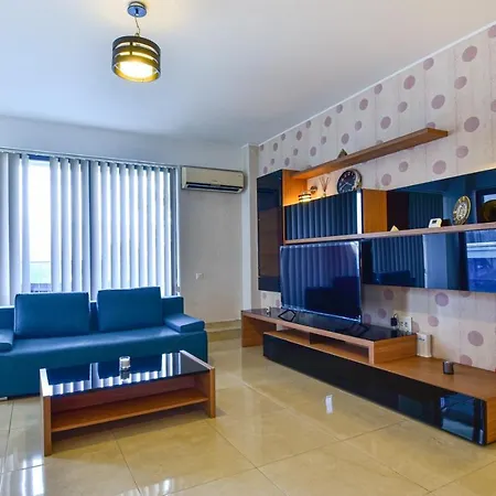 Sunny Luxury 2 Apartment Mamaia