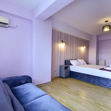 Sunny Luxury 2 Apartment